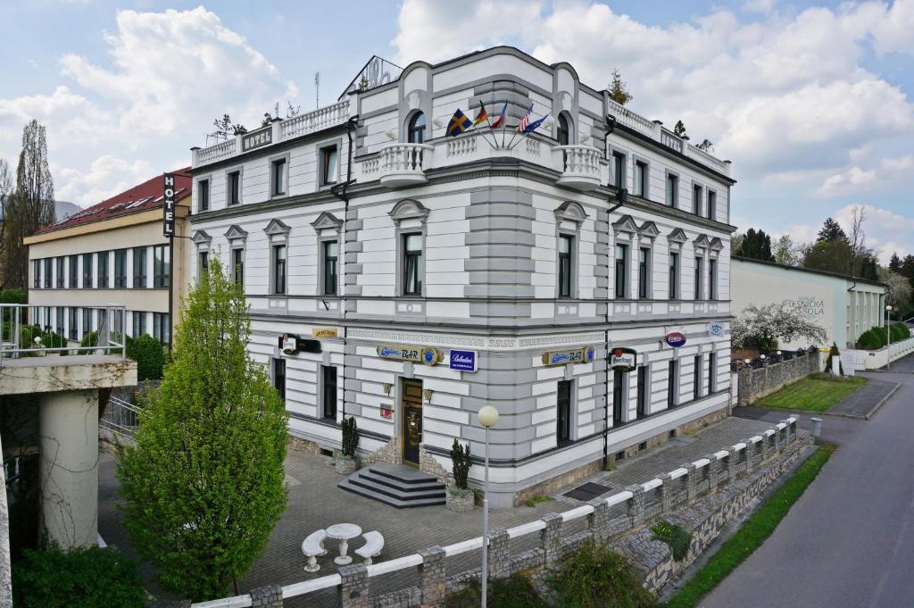 Hotel Cade Pisek  Exterior photo